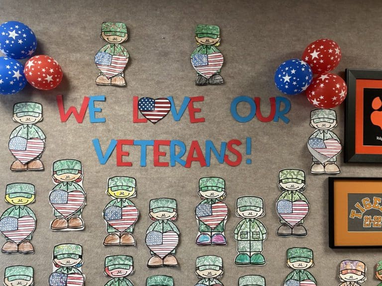 Ridgecrest students honoring veterans with their art